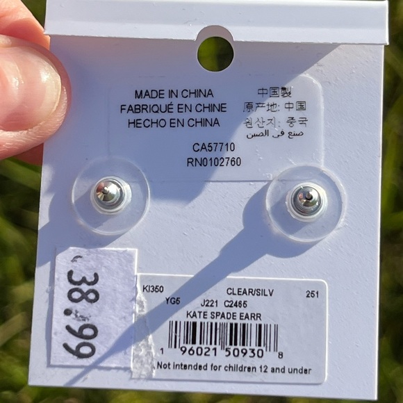NWT Kate Spade Silver Flower Stud Earrings for Pierced Ears - Picture 4 of 5